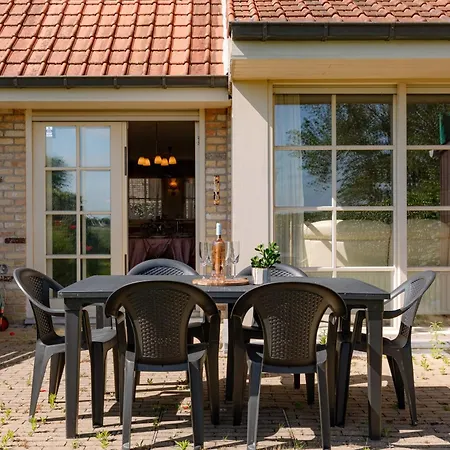 Villa In A Quiet Area In De Haan