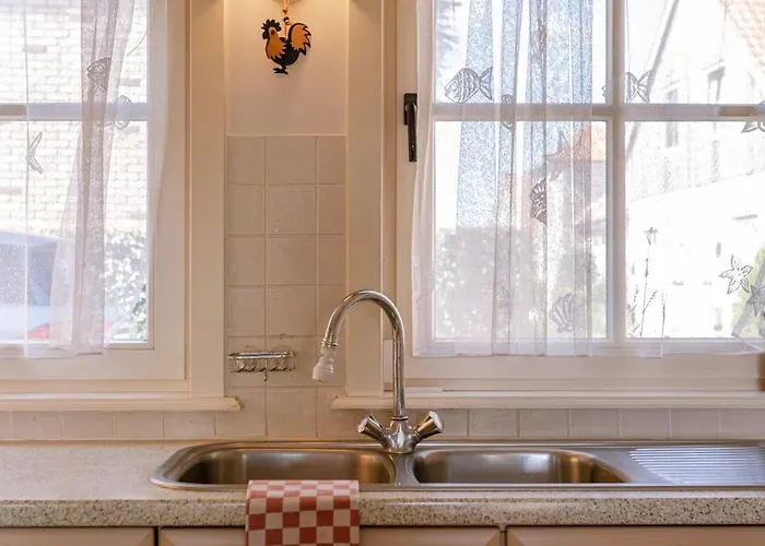 In A Quiet Area In 빌라 데한