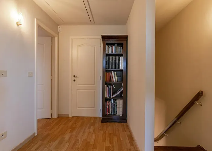 빌라 In A Quiet Area In