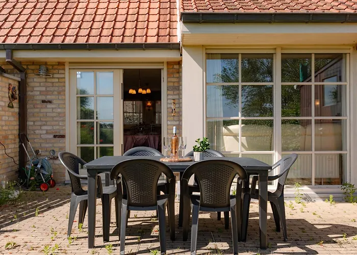 Villa In A Quiet Area In De Haan