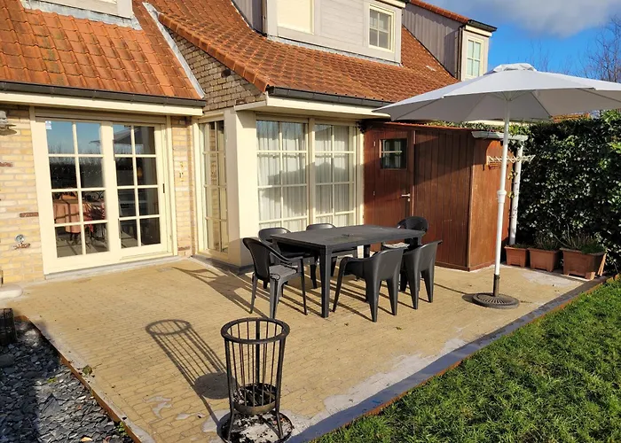 In A Quiet Area In 빌라 *